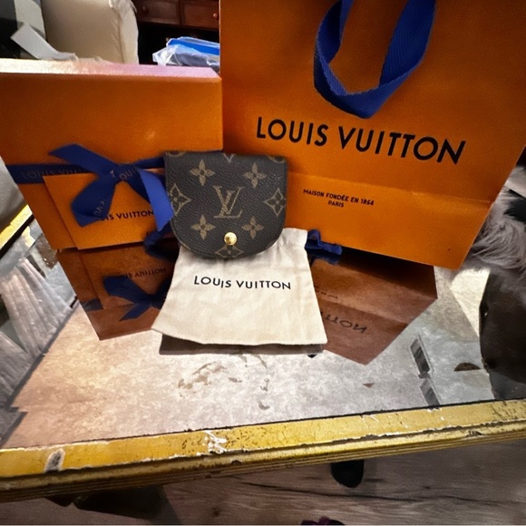 Louis Vuitton Monogram Vintage Coin Case Wallet w/ Dust Bag, Box and Bag - Picture 14 of 16